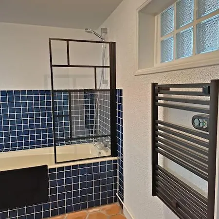 Maison De A La Campagne Boisset (Cantal)